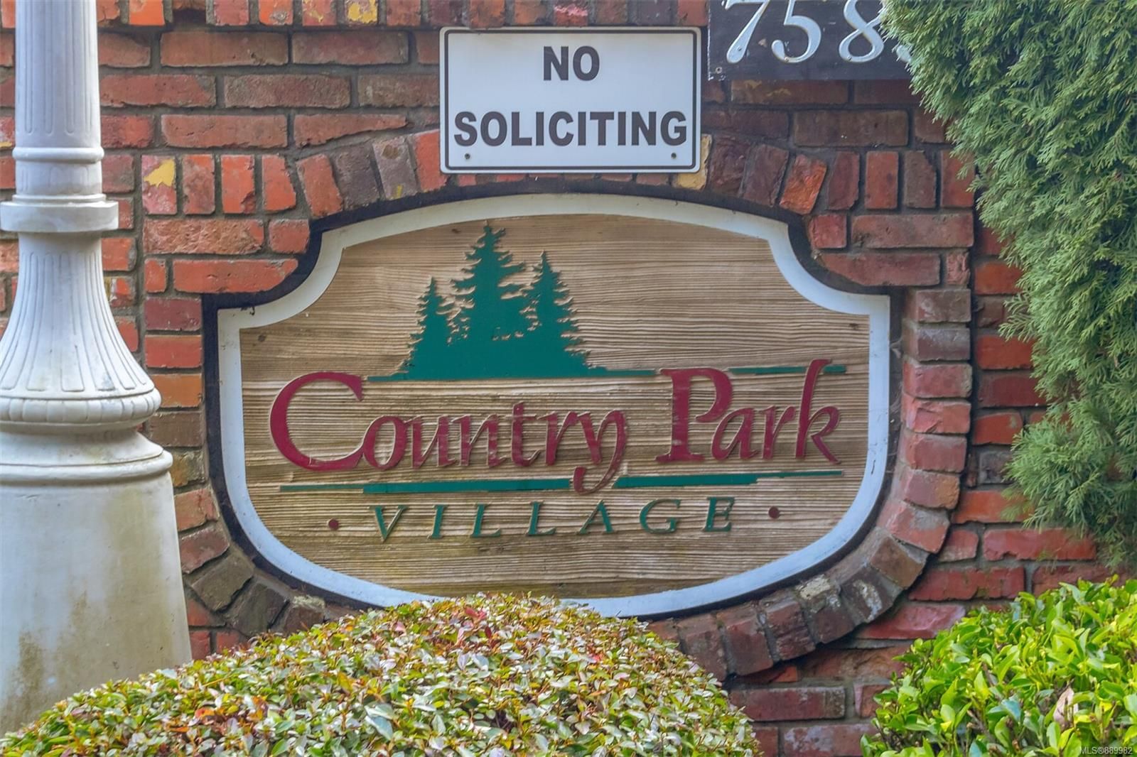 I have sold a property at 15 7583 Central Saanich Rd in Central Saanich

